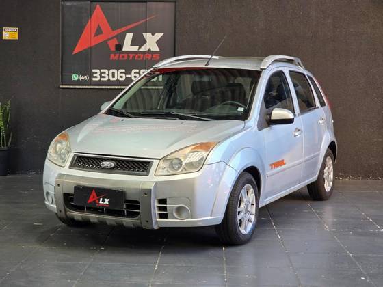 FORD FIESTA 1.0 MPI TRAIL HATCH 8V FLEX 4P MANUAL